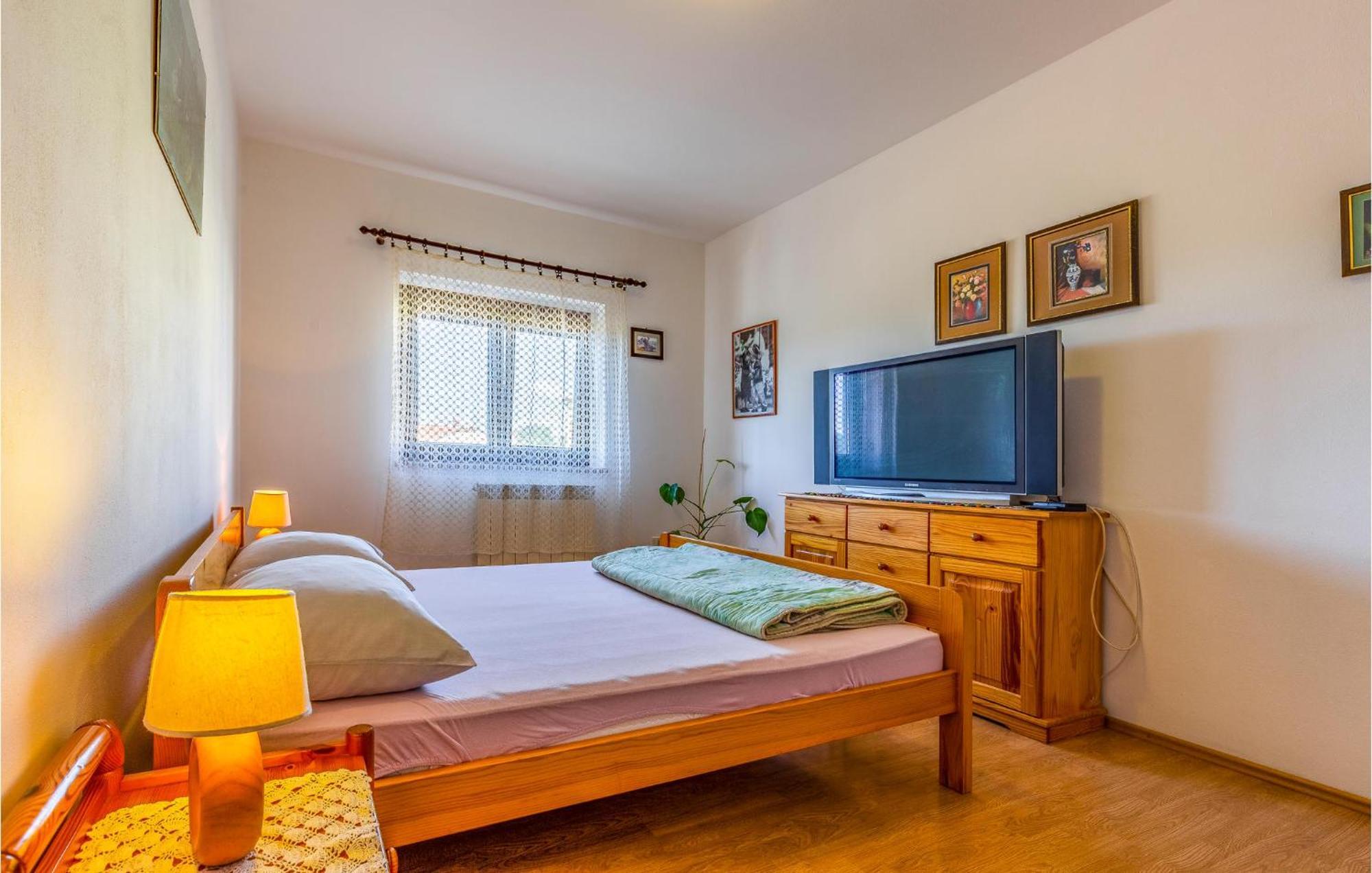 Gorgeous Apartment In Pula With Kitchen Exteriör bild